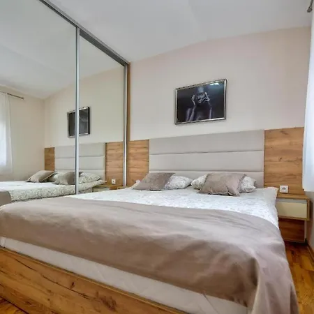 Monix Club Apartment