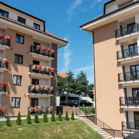 Monix Club Apartment *