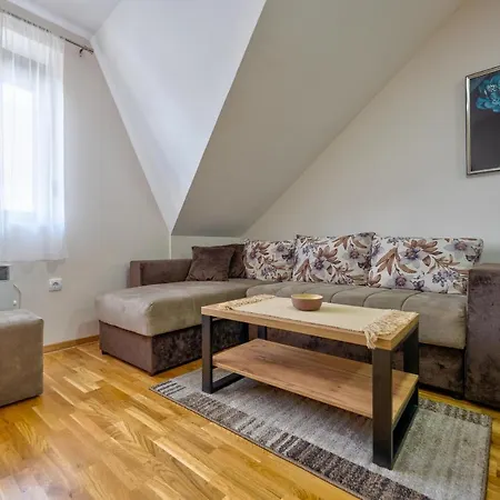 Monix Club Apartment *